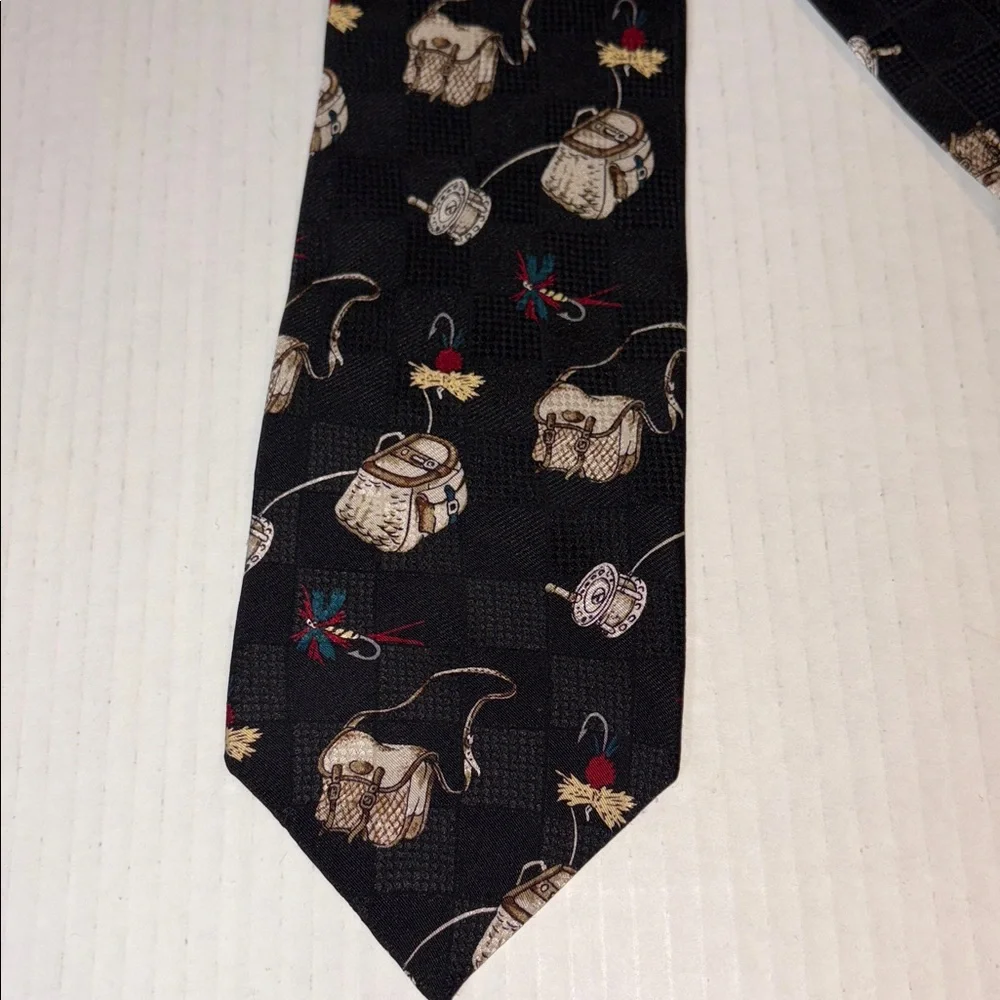 Field and Stream print silk tie